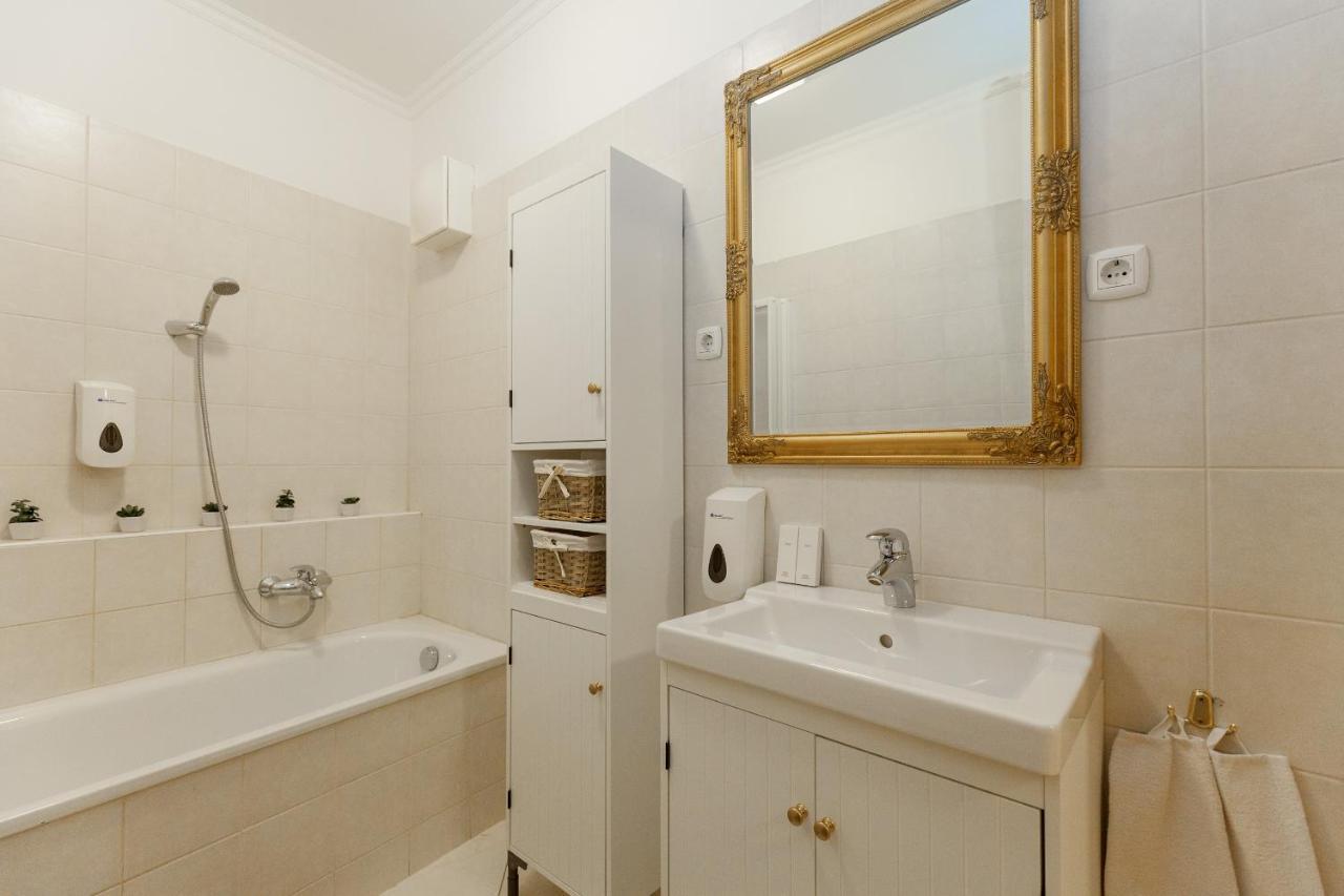 Gde Hollo Apartments Budapest Ngoại thất bức ảnh